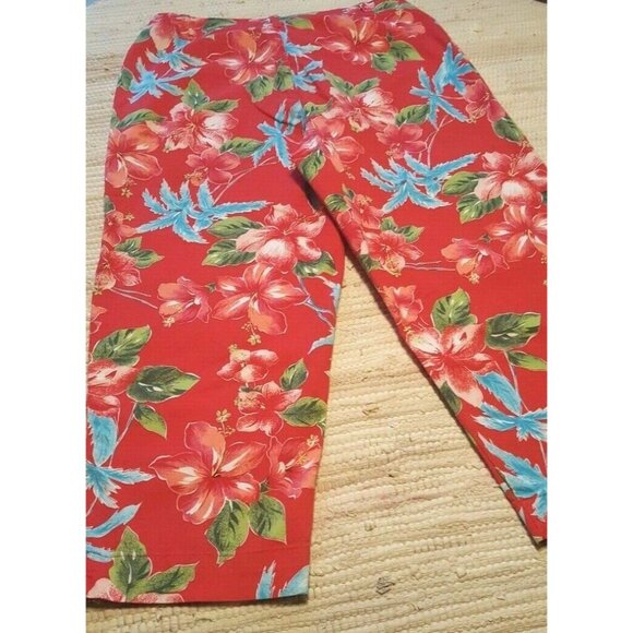 Erika Size 8 Sunny Floral Capris - Red Floral Straight Leg - Picture 2 of 5